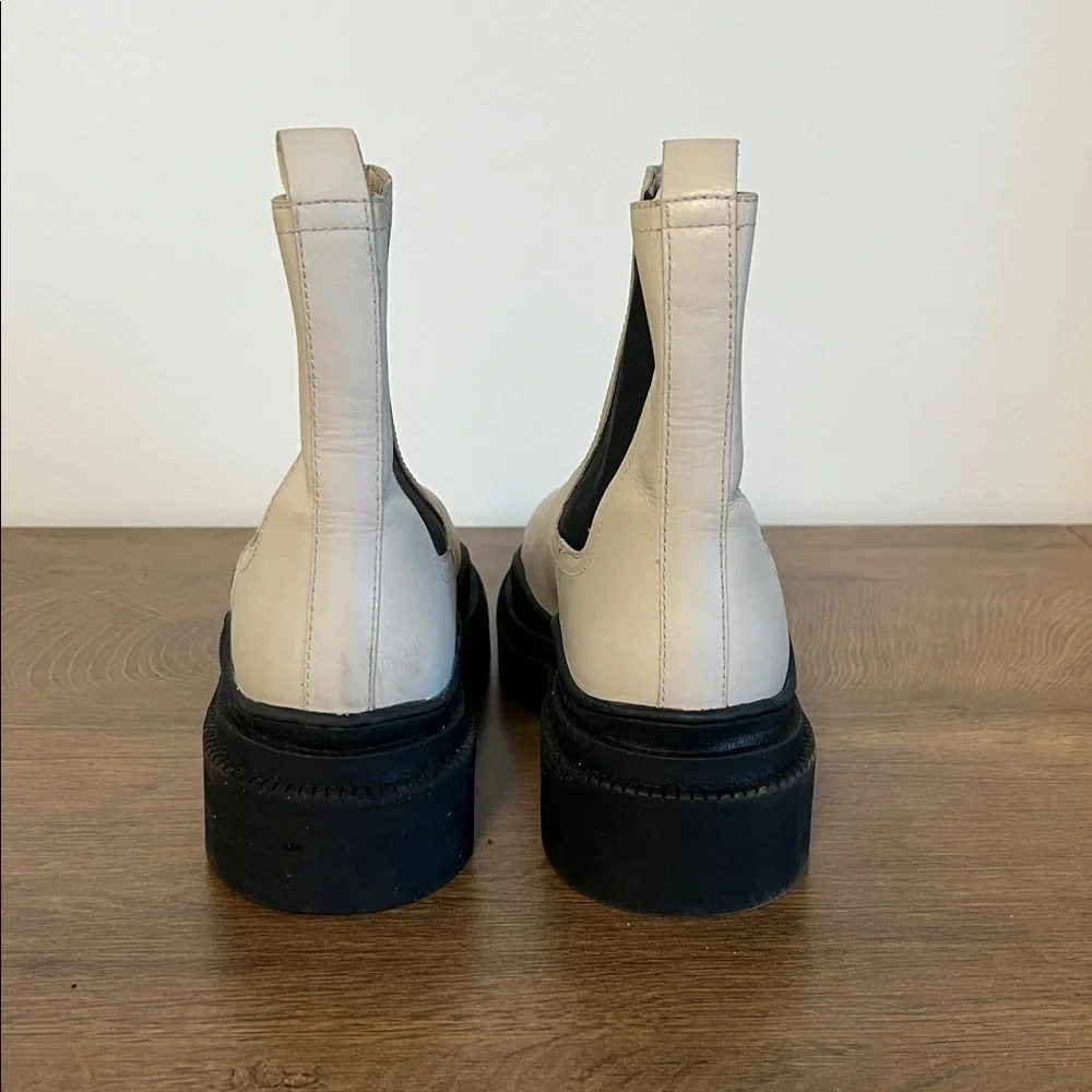 Free People Monroe Cream Chelsea Boots EU 38 US 8